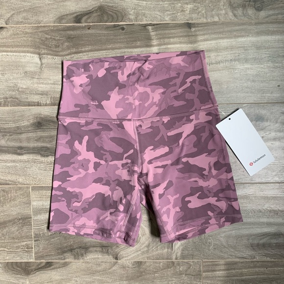 **SOLD** Lululemon Align HR Short 6” - Picture 2 of 3